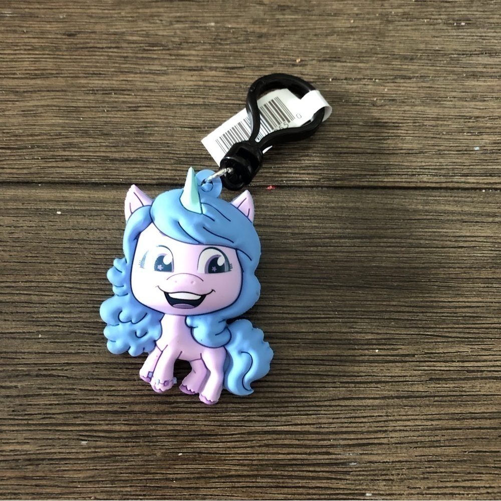 My Little Pony Blind Bag Clip: Izzy Moonbow